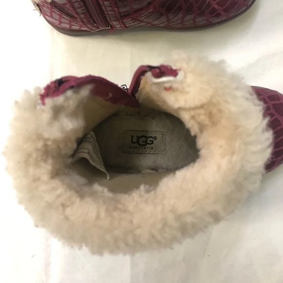✨Hot Pick✨Ugg Dark Pink Boots Snakeskin Pattern Cream Wool Cuff Infant US 6 - Picture 7 of 7